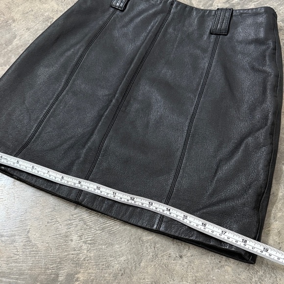 Vintage Black 100% Leather Mini Skirt - Picture 6 of 7